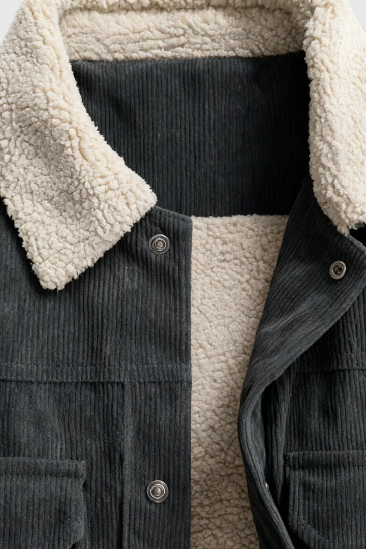 Herrejakke i fløjl med sherpa-krave og trykknapper - Mørk Koksgrå